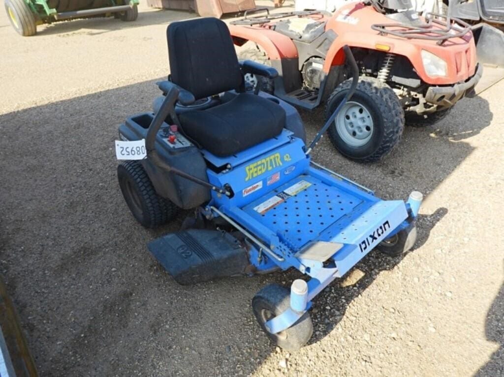 Dixon Speed ZTR Equipment Image0