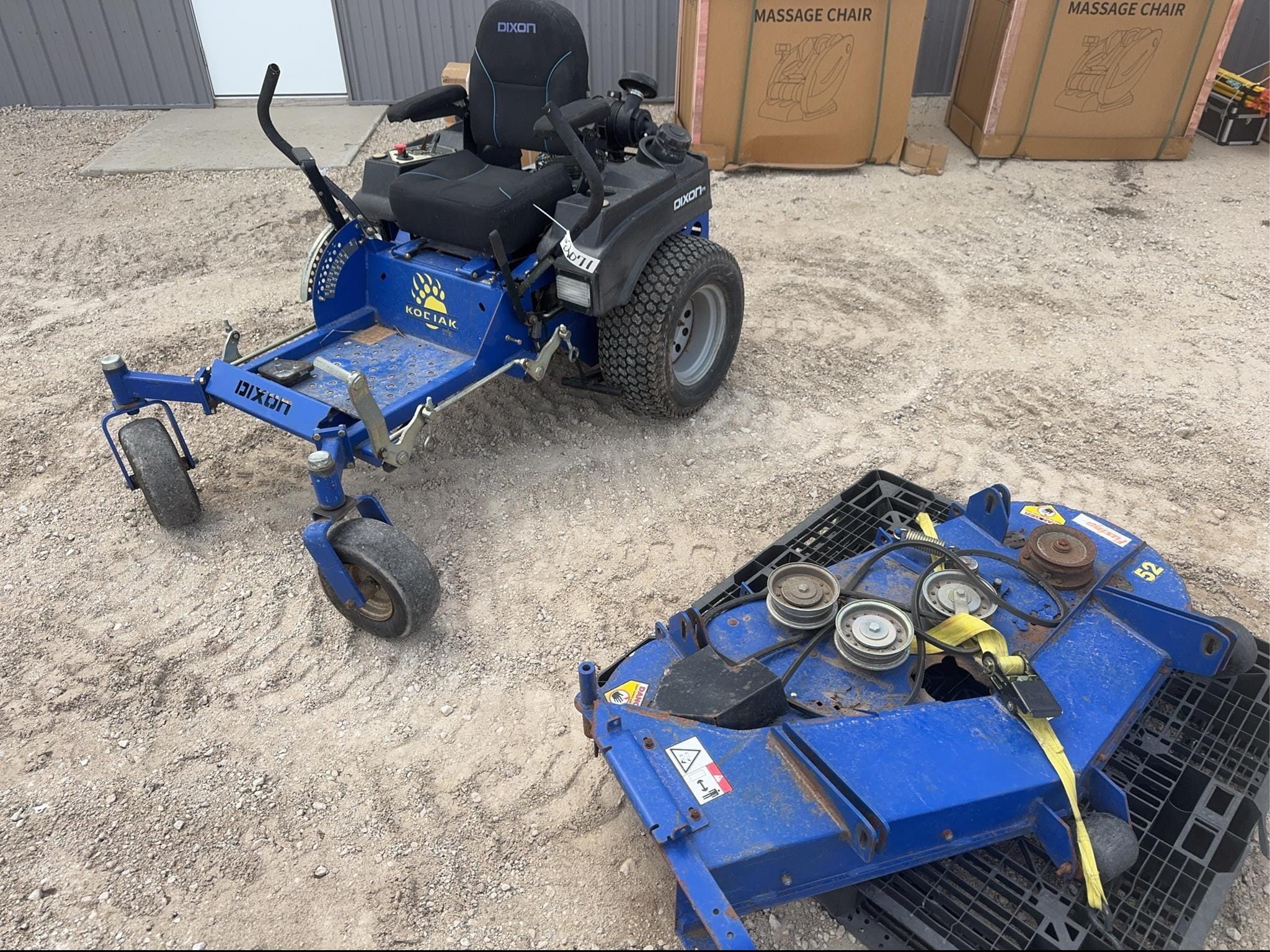 SOLD - DIXON 428 ZERO TURN SN: 54657 Other Equipment with --- Hrs