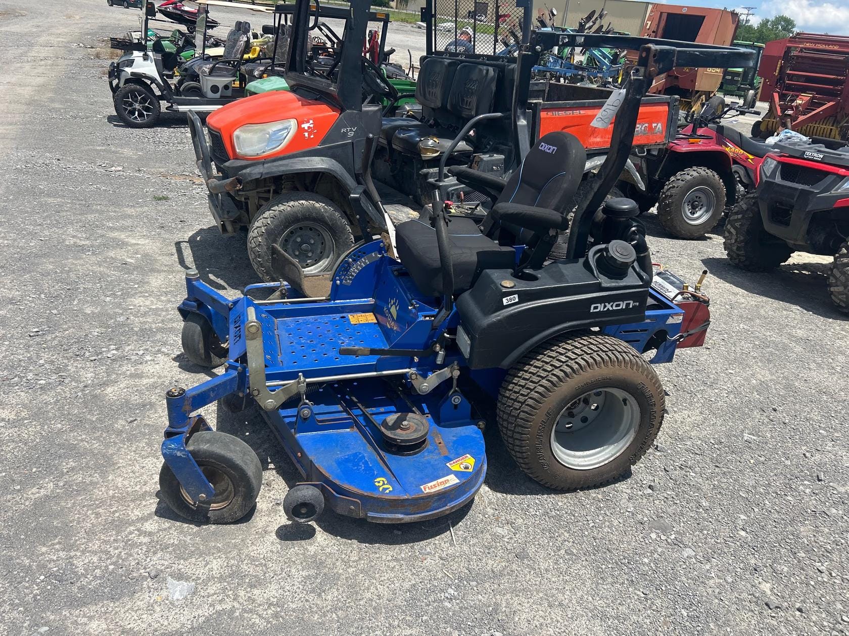Dixon Kodiak ZTR Equipment Image0