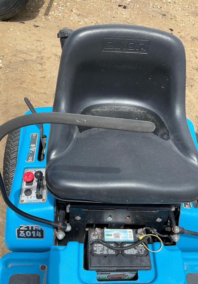 Image of Dixon ZTR 3014 equipment image 2