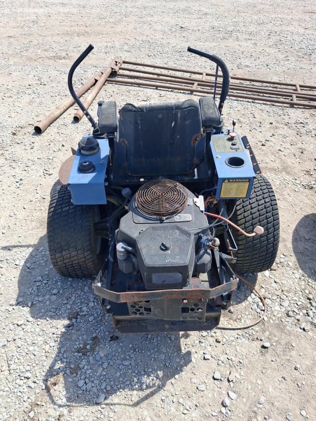 Image of Dixon ZTR7025 equipment image 2