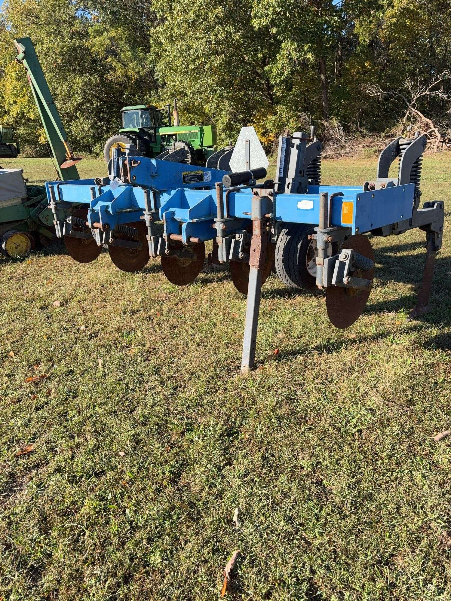 DMI 2500 Equipment Image0