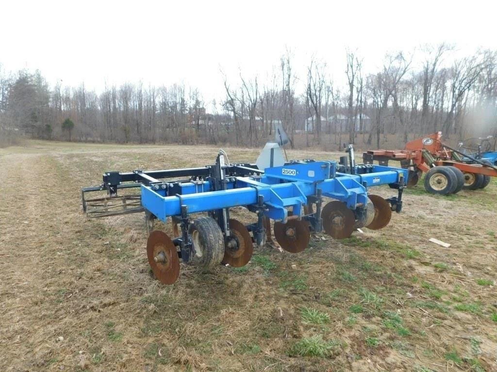 DMI 2500 Equipment Image0