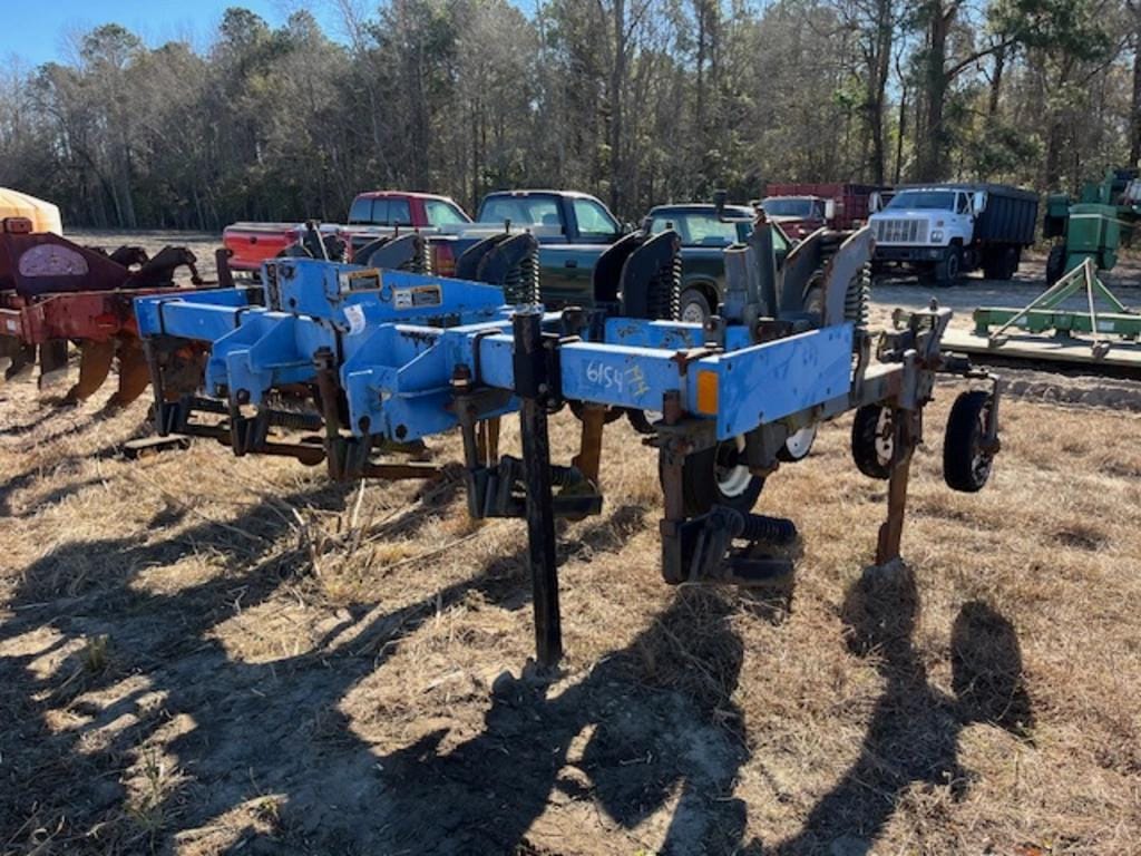 DMI 2500 Equipment Image0