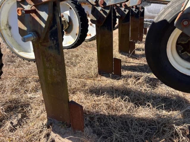 Image of DMI 2500 equipment image 4