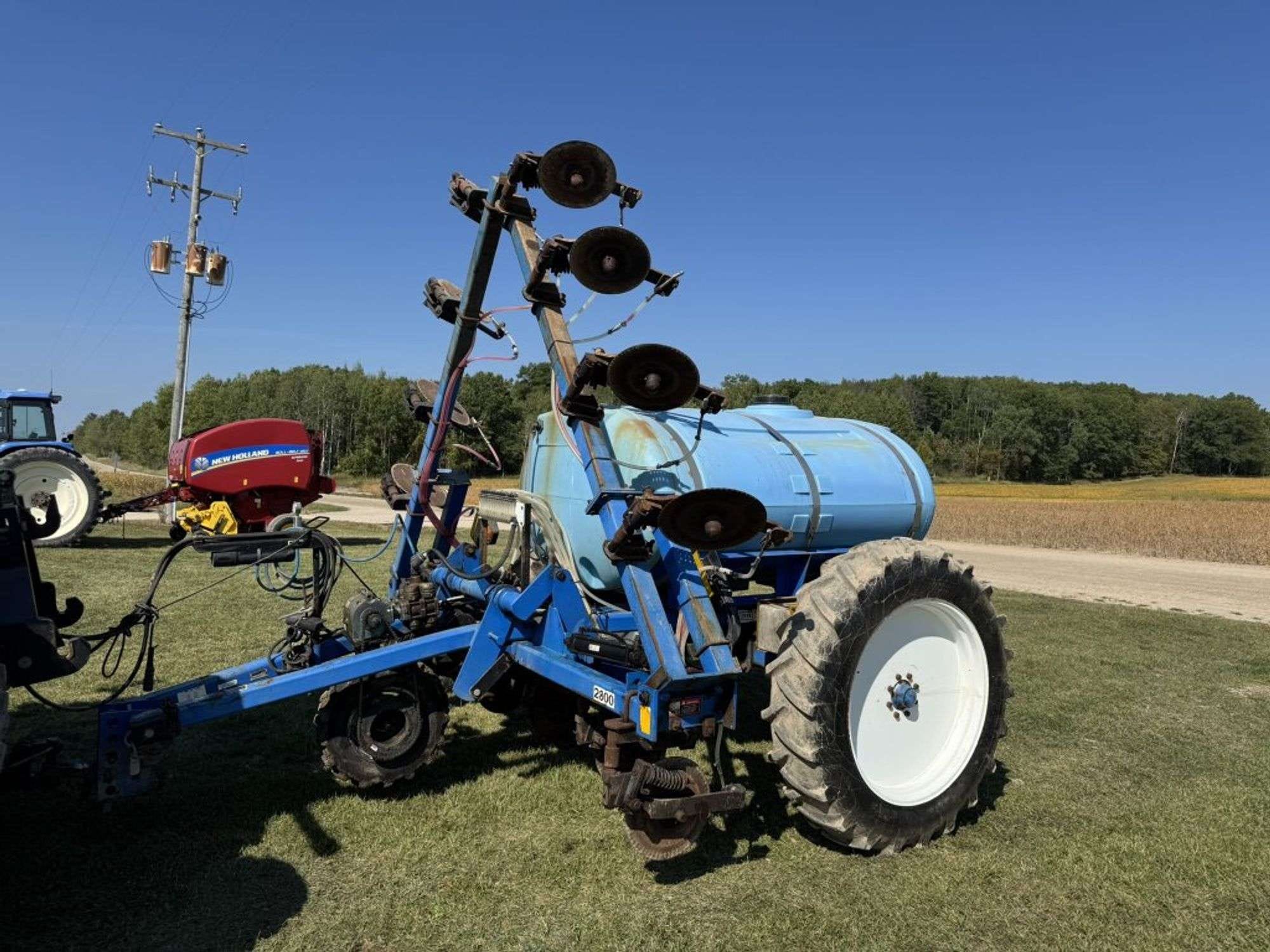 DMI 2800 Equipment Image0