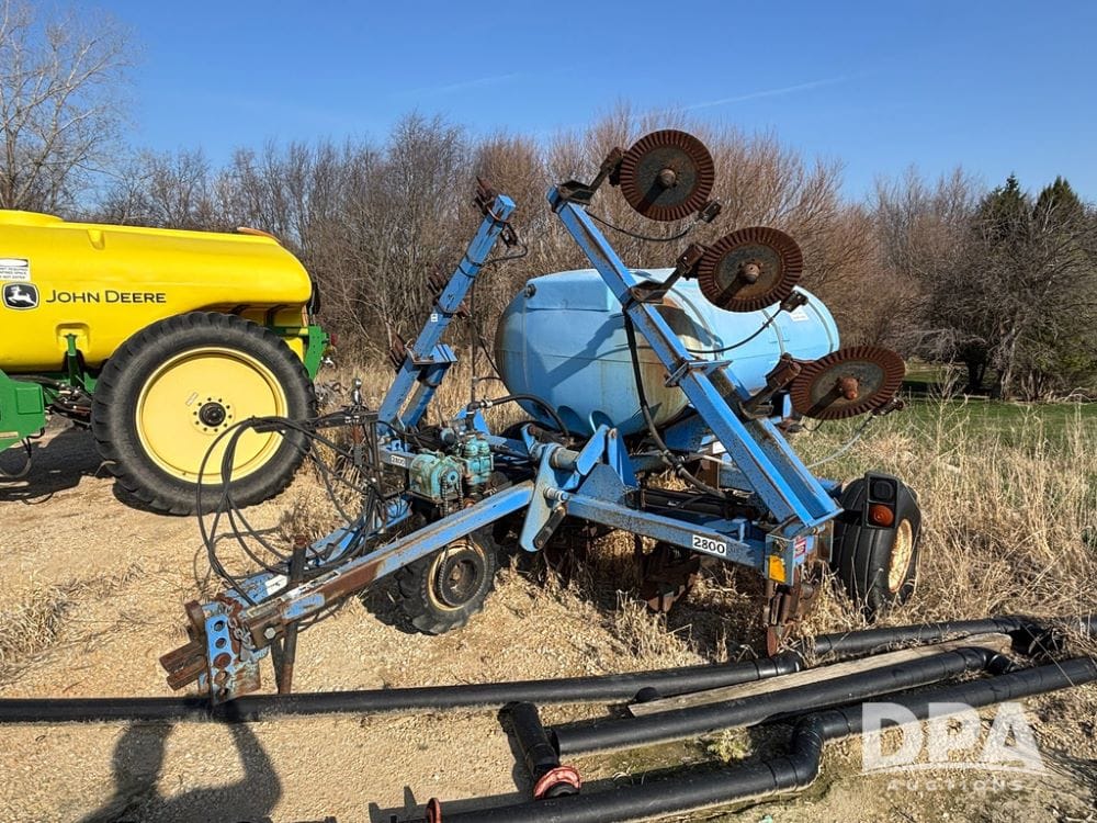 DMI 2800 Equipment Image0