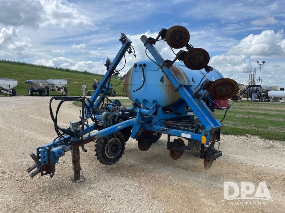 DMI 2800 Equipment Image0