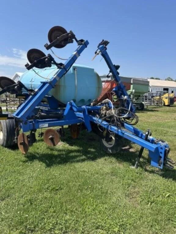 DMI 2800 Equipment Image0
