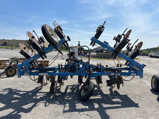 Image of DMI 3200 equipment image 2