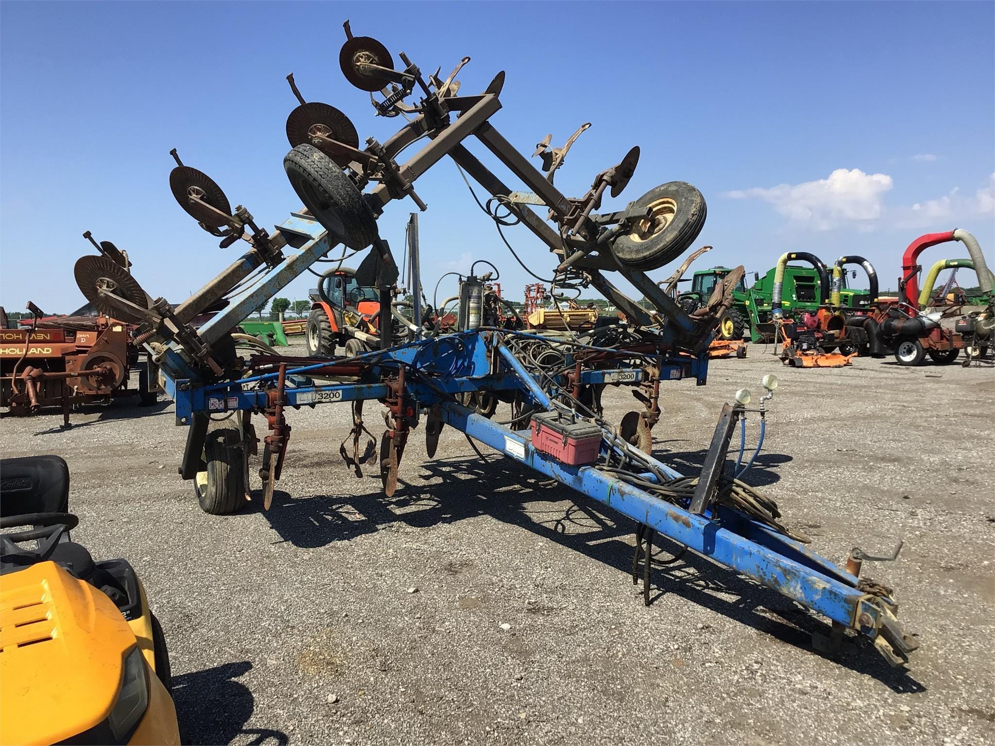 DMI 3200 Equipment Image0