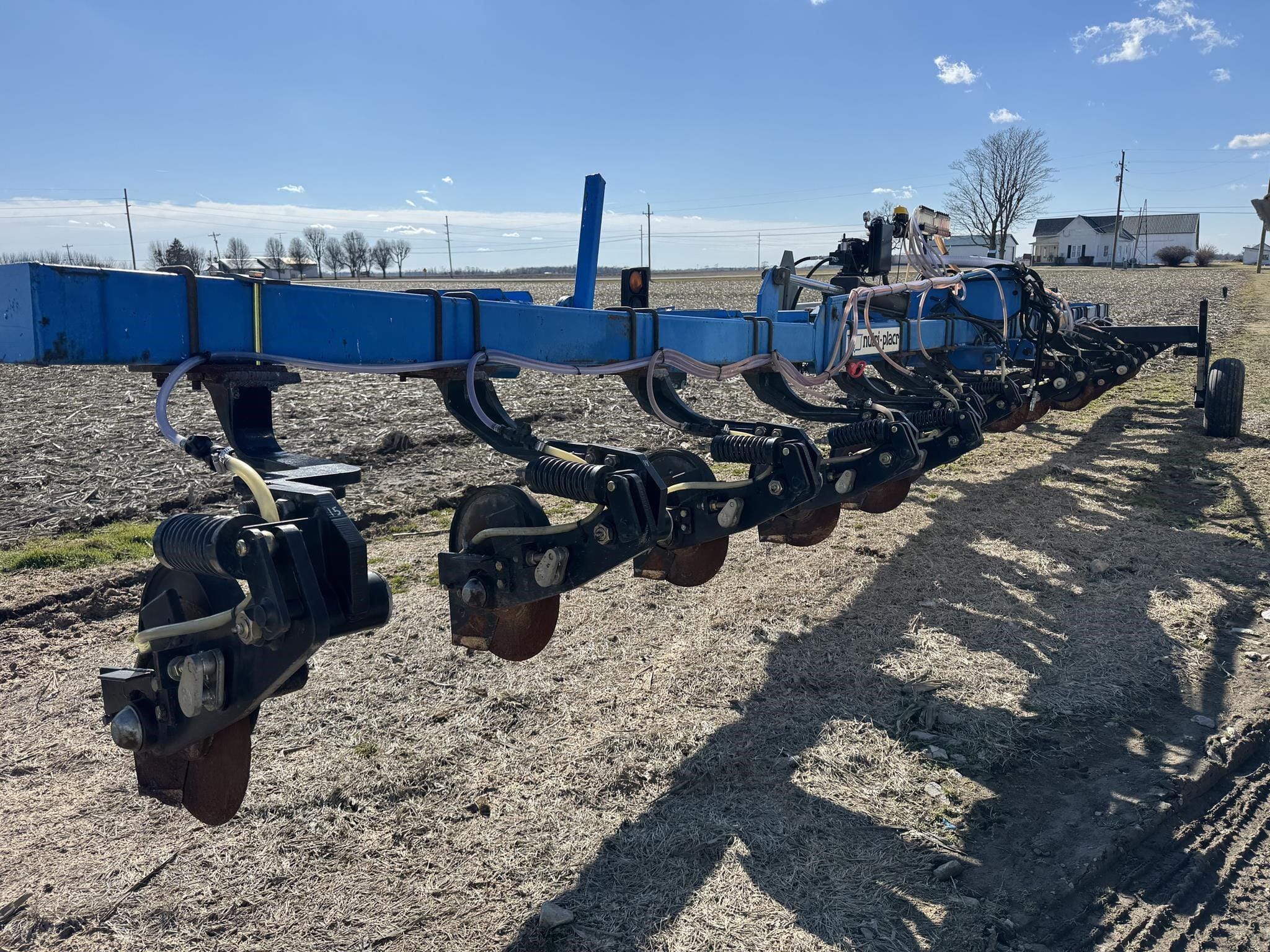 DMI 3250 Equipment Image0