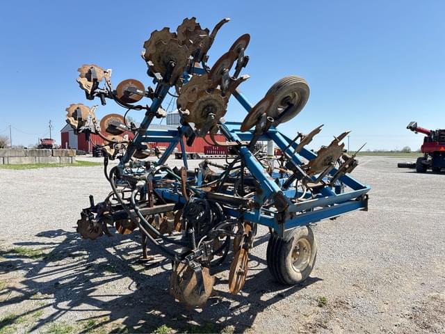 Image of DMI 4100 equipment image 2