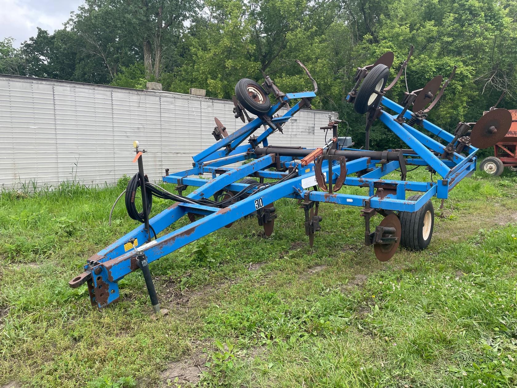 DMI 4100 Equipment Image0