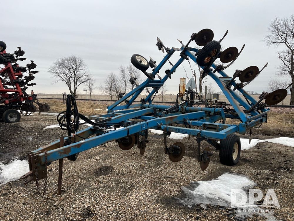 DMI 4100 Equipment Image0