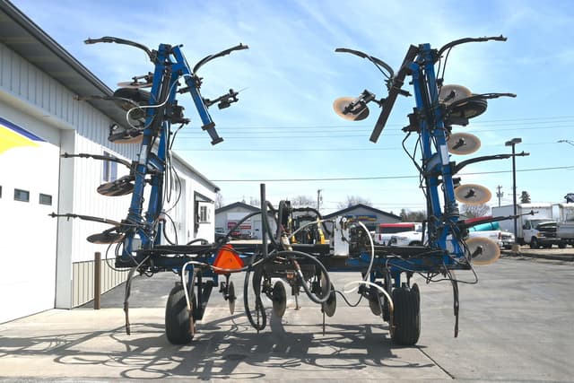 Image of DMI 4200 equipment image 3