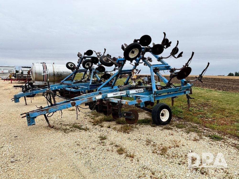 DMI 4250 Equipment Image0