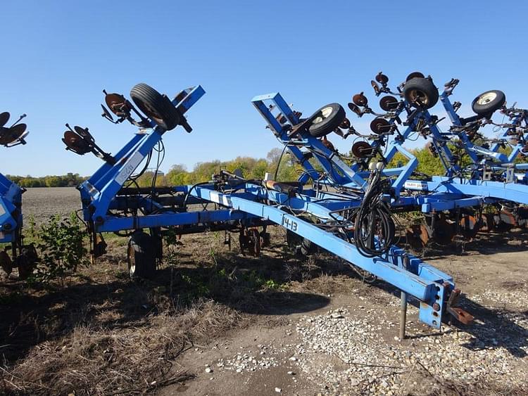 DMI 4250 Equipment Image0