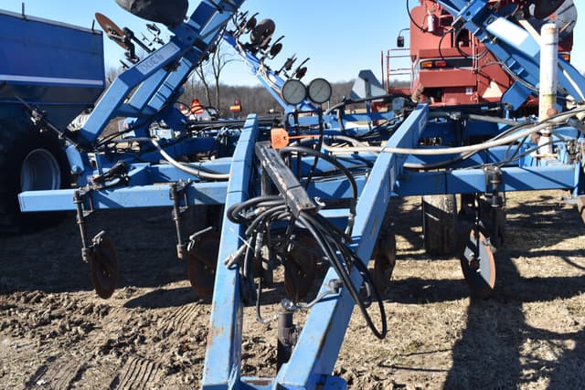 Image of DMI 4300 equipment image 4