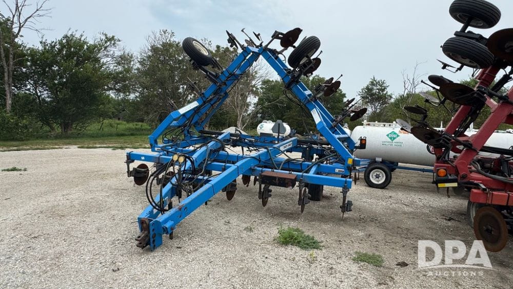 DMI 4300 Equipment Image0