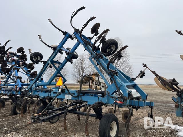 Image of DMI 4300 equipment image 1