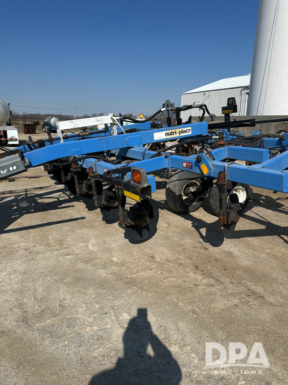 DMI 4300 Equipment Image0