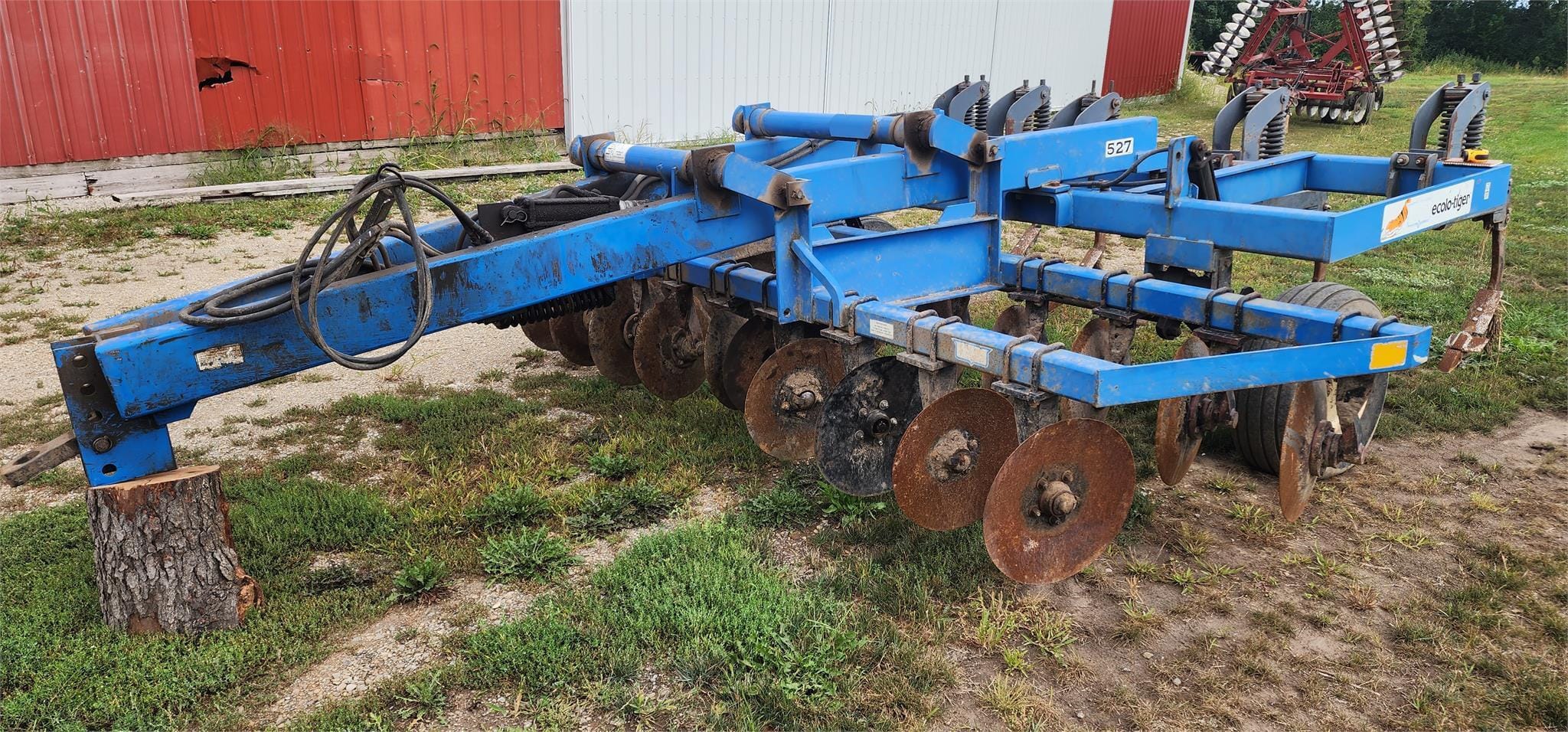 DMI 527 Equipment Image0