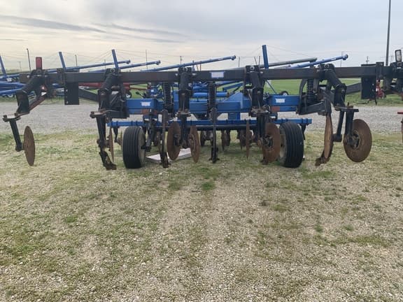 DMI 527 Tillage Disk Rippers for Sale | Tractor Zoom