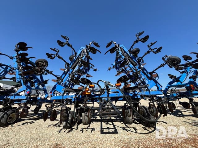 Image of DMI 5300 equipment image 4