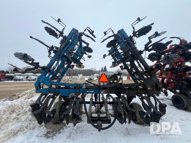 Image of DMI 5300 equipment image 2