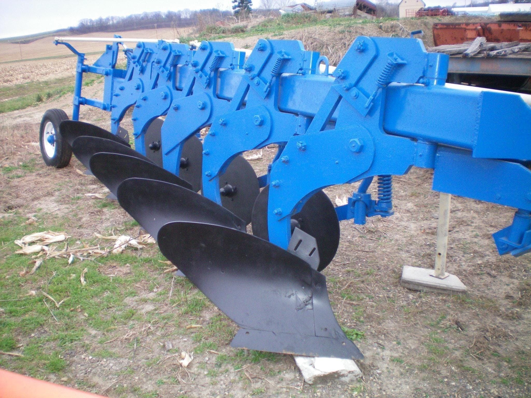 DMI 600 Equipment Image0
