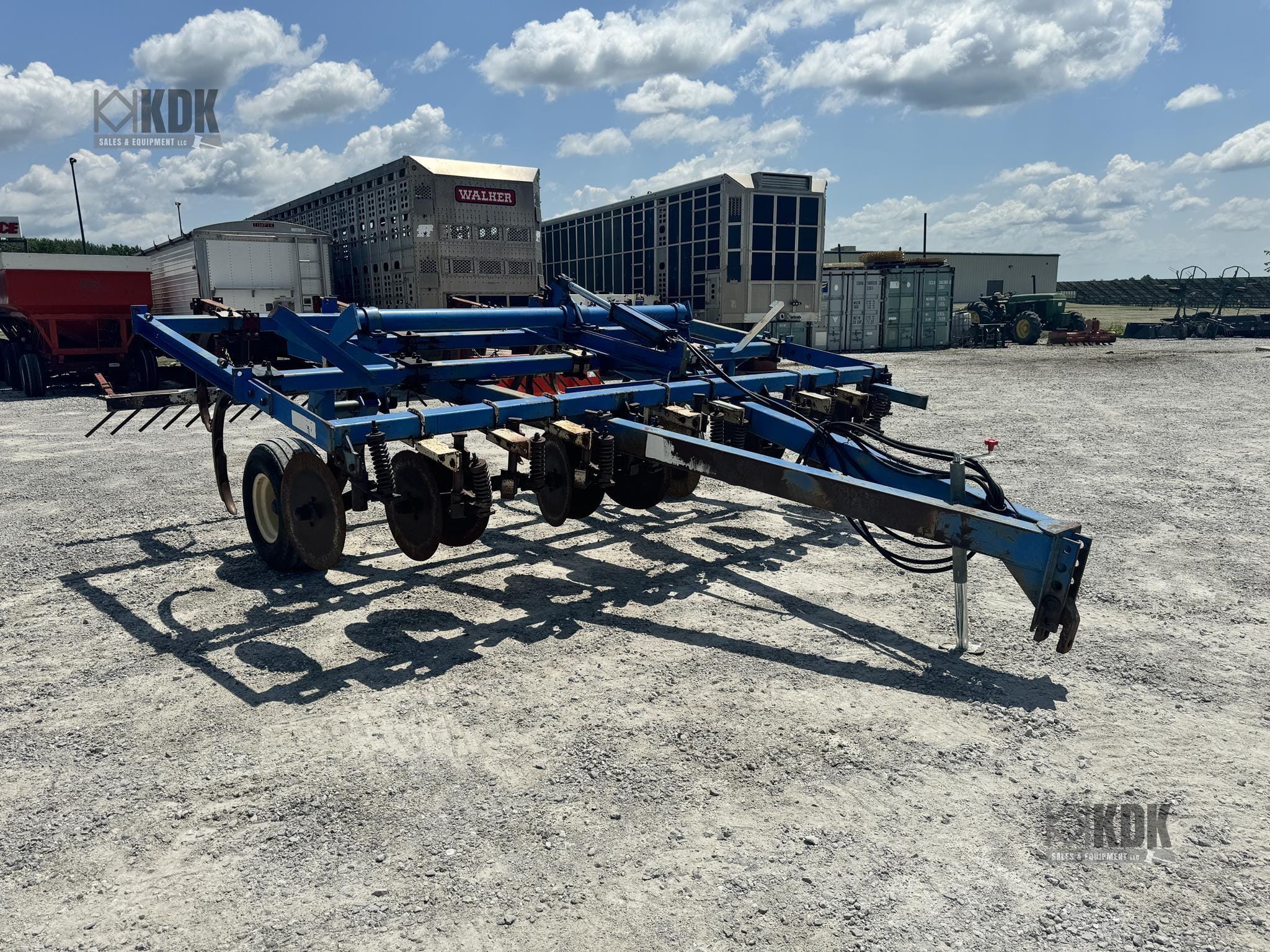 DMI Chizl Champ Equipment Image0