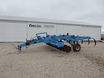 Main image DMI Colter-Champ