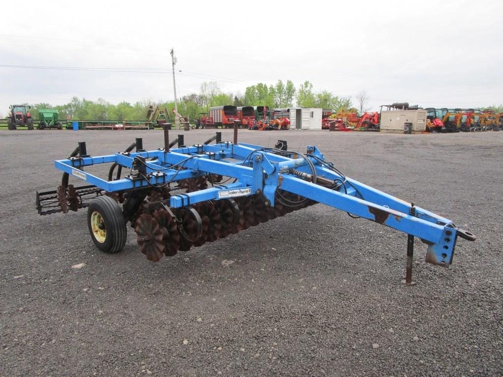 Main image DMI Colter-Champ II