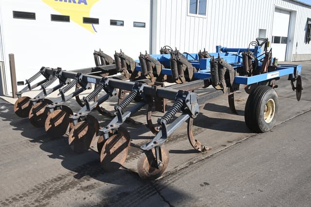 Image of DMI Colter-Champ II equipment image 2