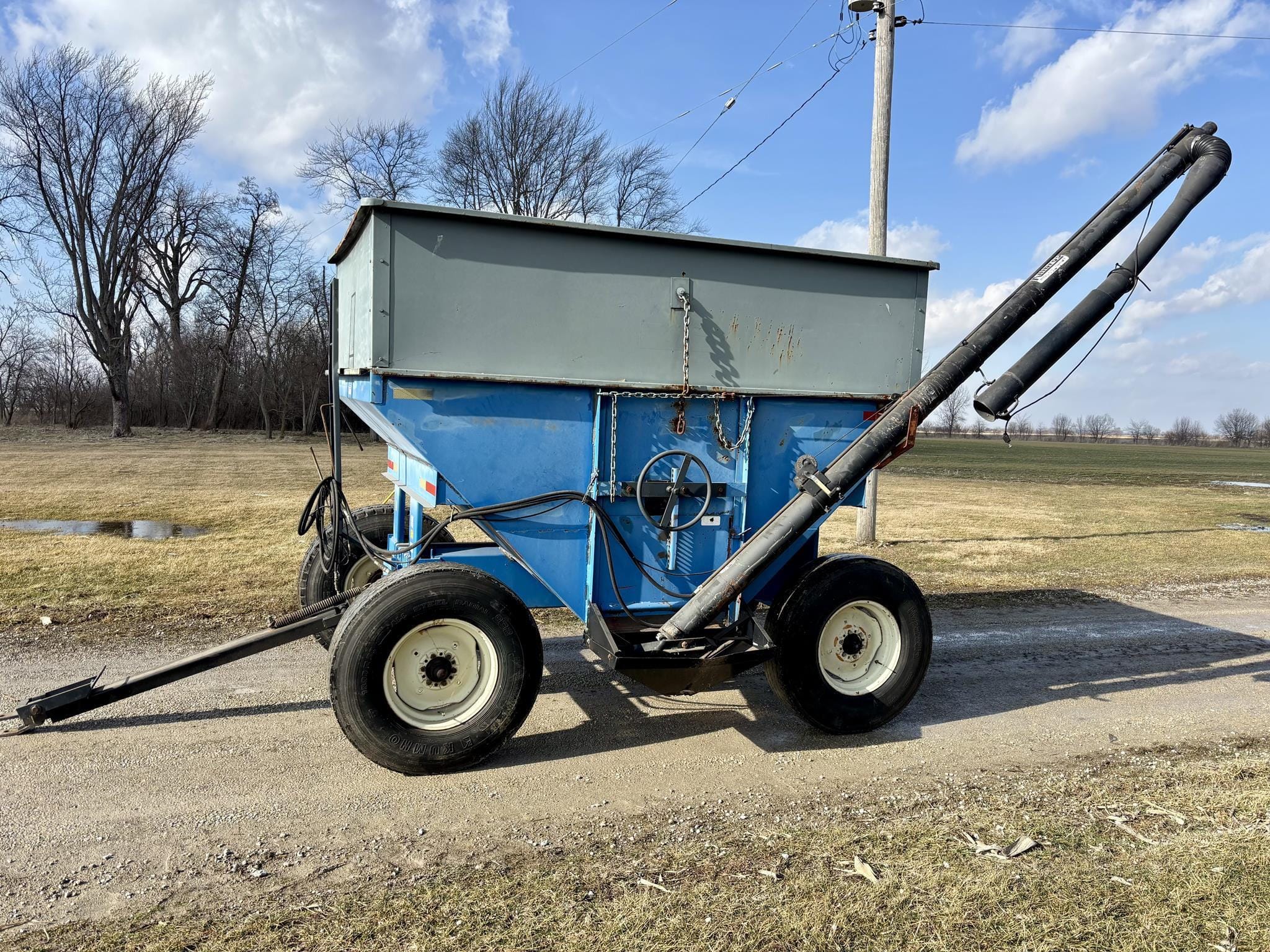 DMI E280 Equipment Image0