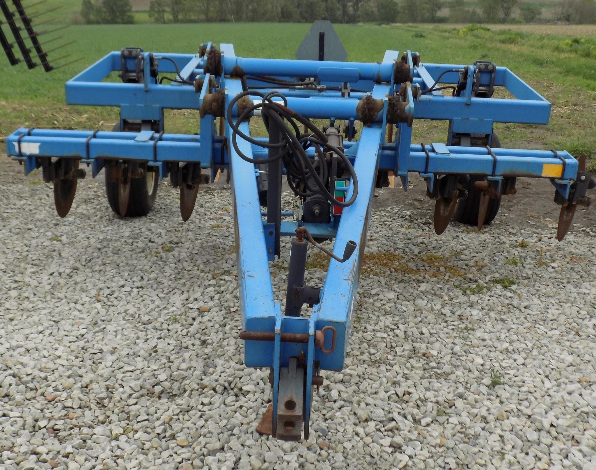 DMI Ecolo-Tiger 527 Equipment Image0