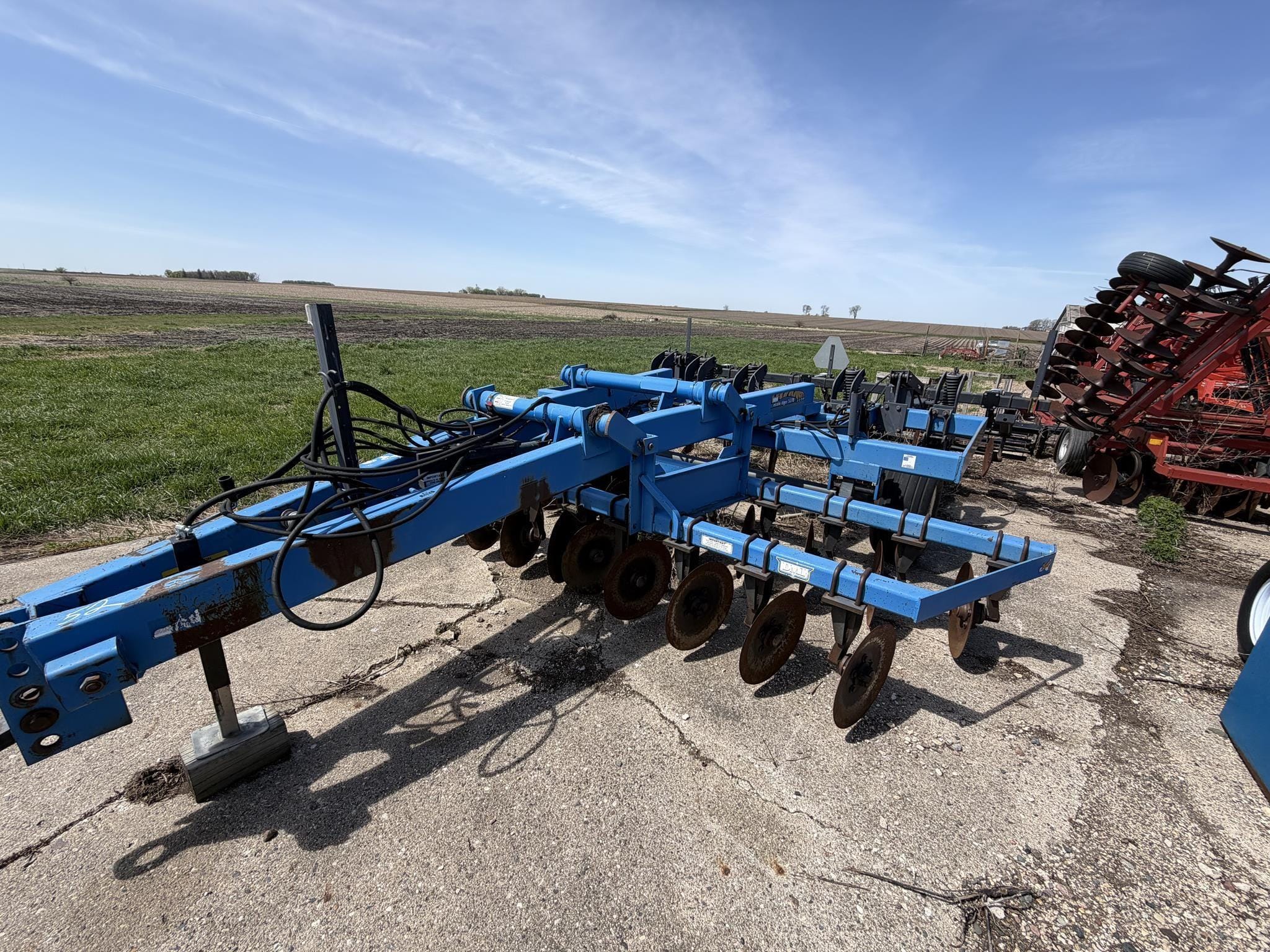 DMI Ecolo-Tiger 527B Equipment Image0