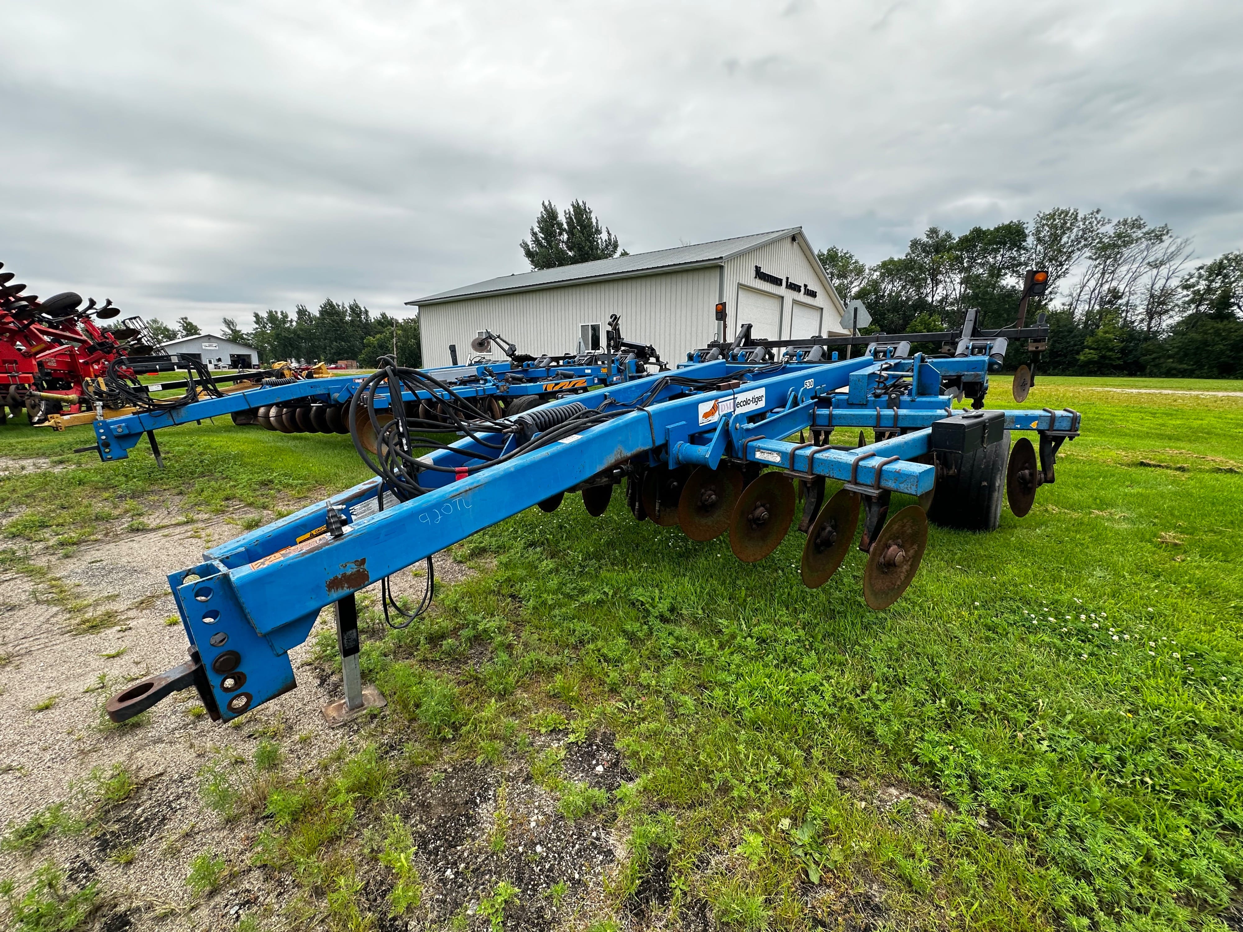 DMI Ecolo-Tiger Equipment Image0