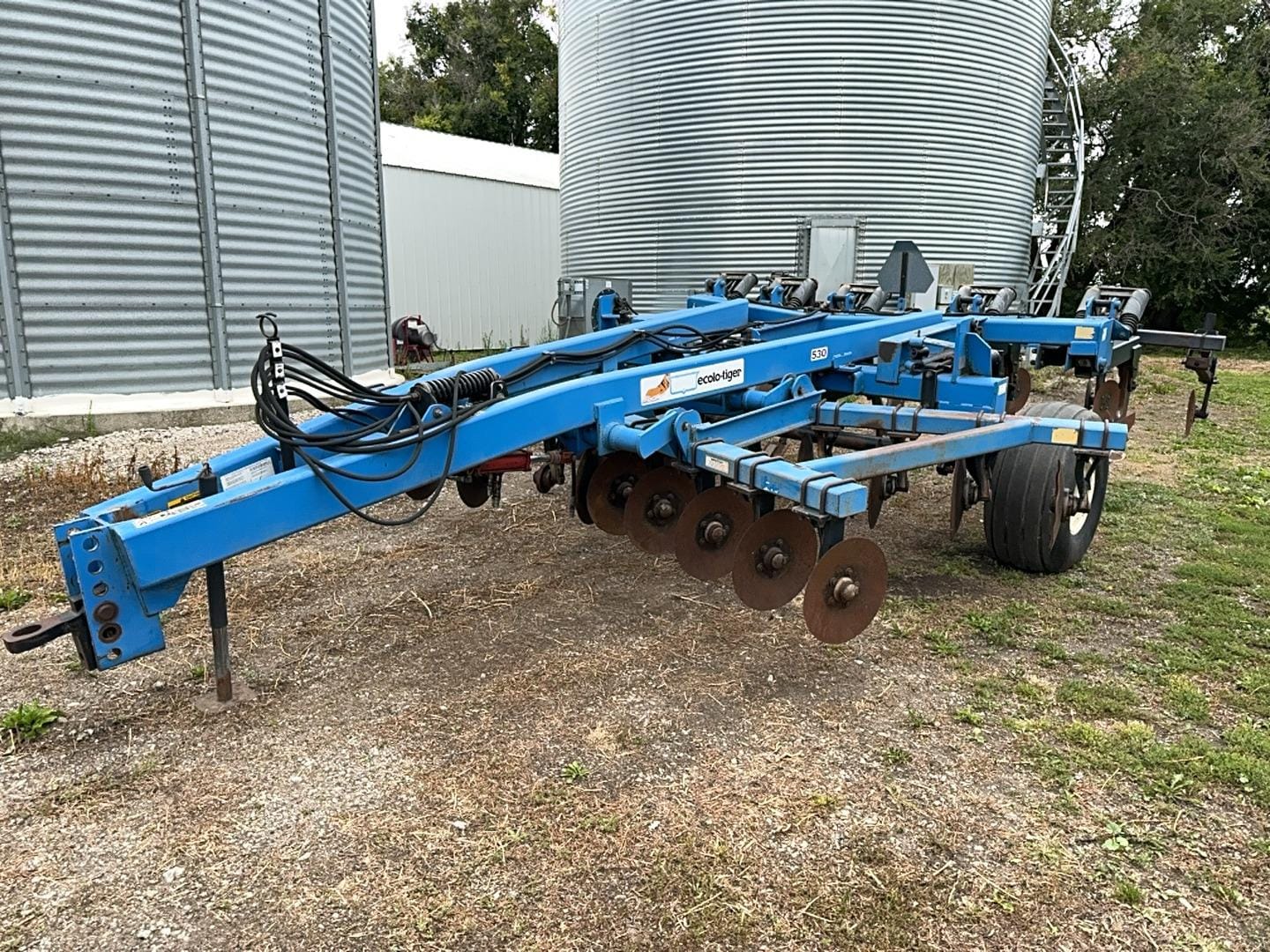 DMI Ecolo-Tiger 530 Equipment Image0