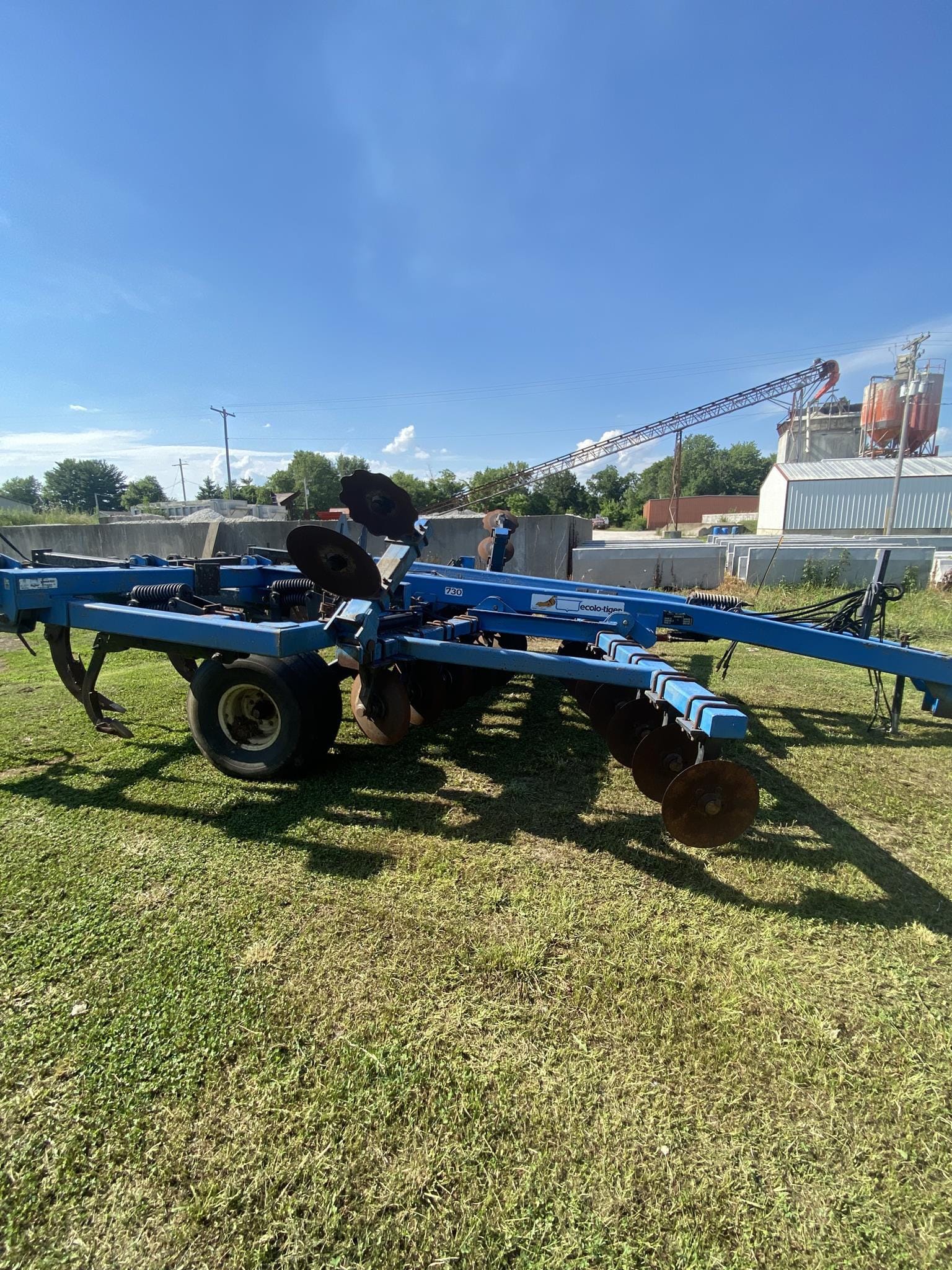 DMI Ecolo-Tiger 730 Equipment Image0