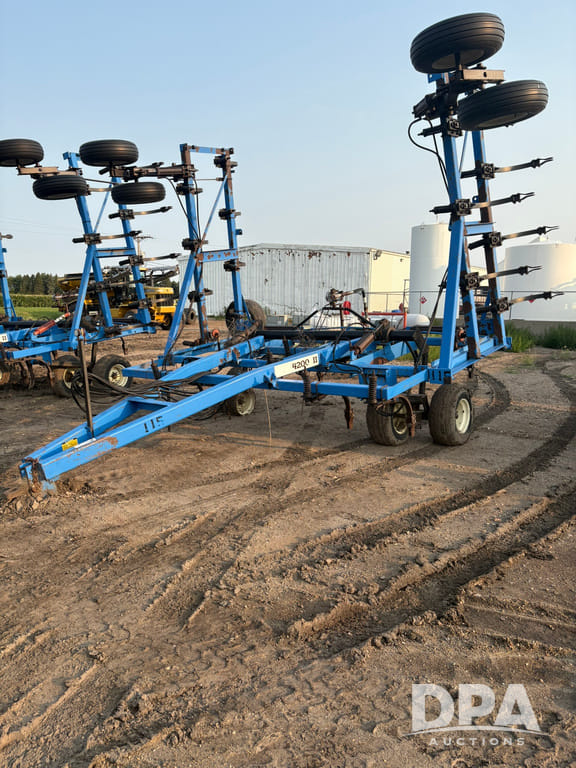 DMI 4200 II Equipment Image0