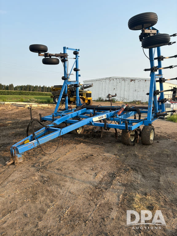 DMI 4200 II Equipment Image0