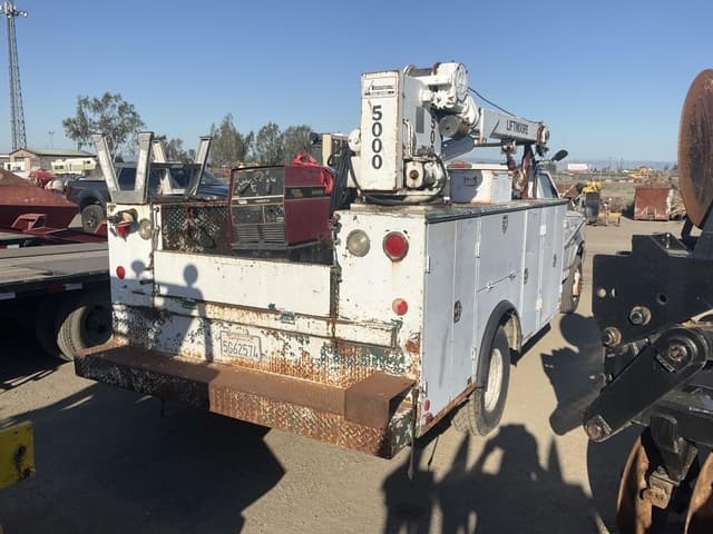 Image of Ford F-350 equipment image 4