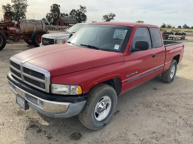 Image of Dodge Ram 1500 equipment image 2