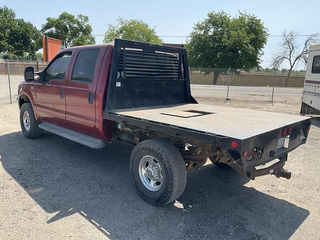Image of Ford F-250 equipment image 3