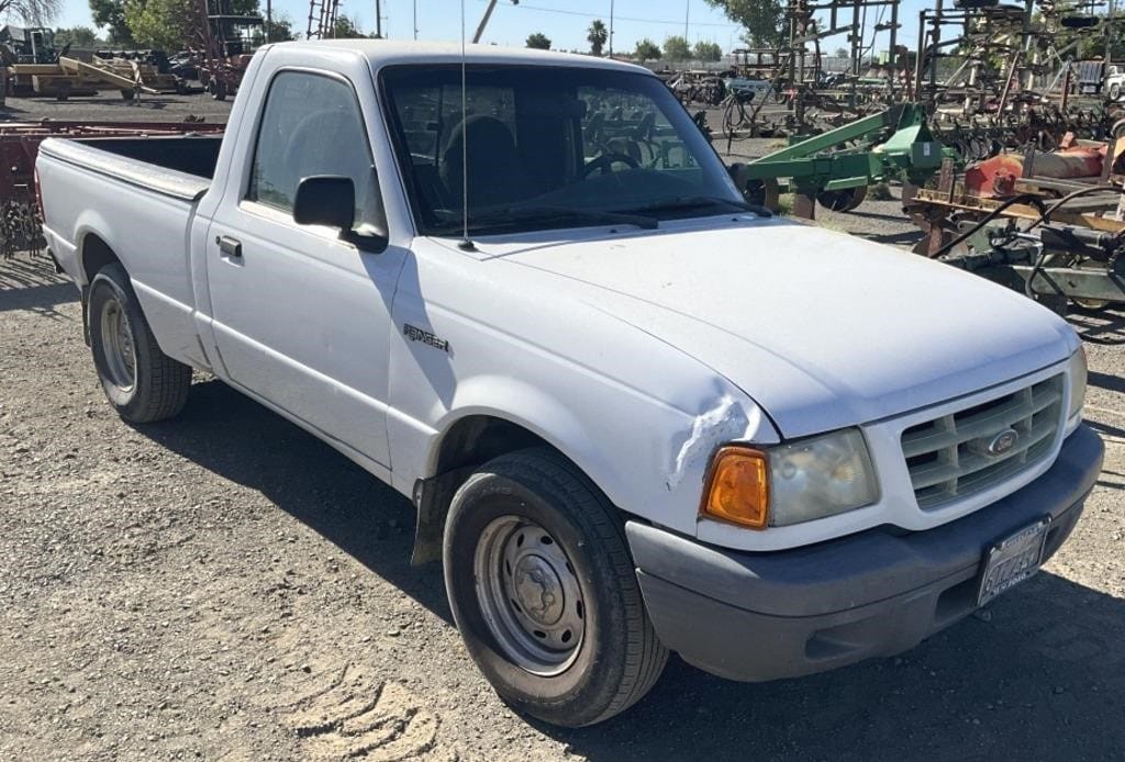2002 Ford Ranger Equipment Image0
