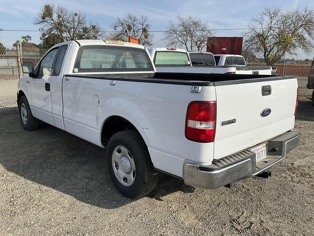 Image of Ford F-150 equipment image 3