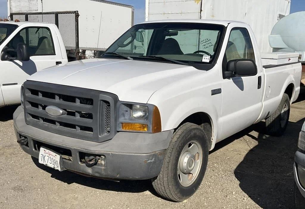 Image of Ford F-250 Primary image