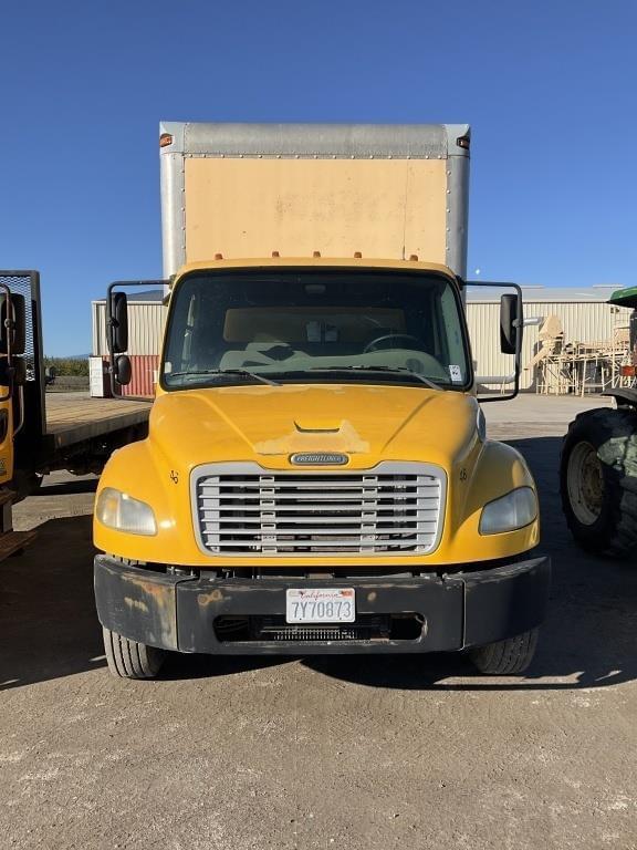 Image of Freightliner M2 equipment image 1